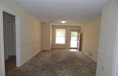 1105 S Avondale St #1 - Photo 3 of 16