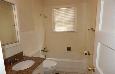 1105 S Avondale St #1 - Photo 7 of 16
