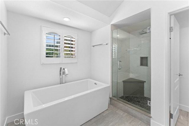 1003 Muirfield Dr - Photo 2 of 8