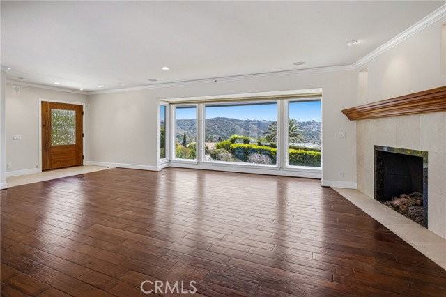 1840 Temple Hills Dr - Photo 2 of 6