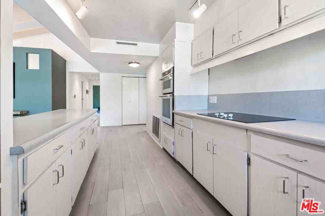 1127 Angelo Dr - Photo 3 of 8