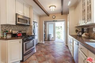 3226 Hutchison Ave - Photo 2 of 8