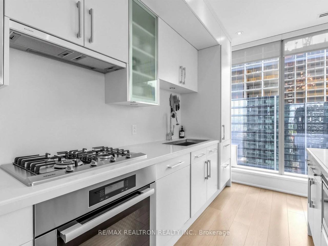 55 Scollard Street - Photo 5 of 28