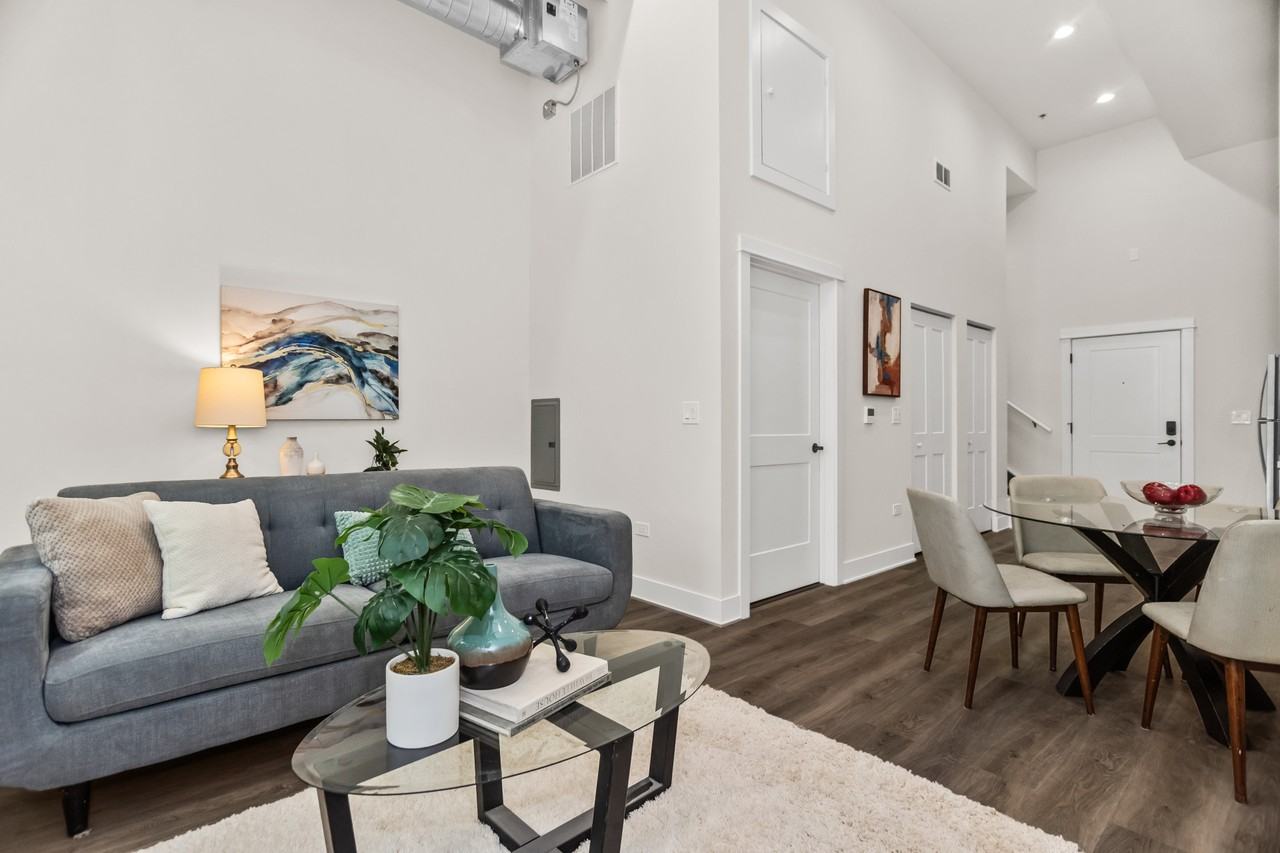 1453 Maple Ave #207 - Photo 6 of 20