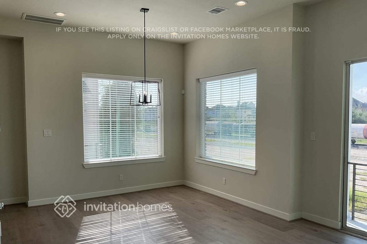 6315 Paddington Bend Dr - Photo 3 of 8