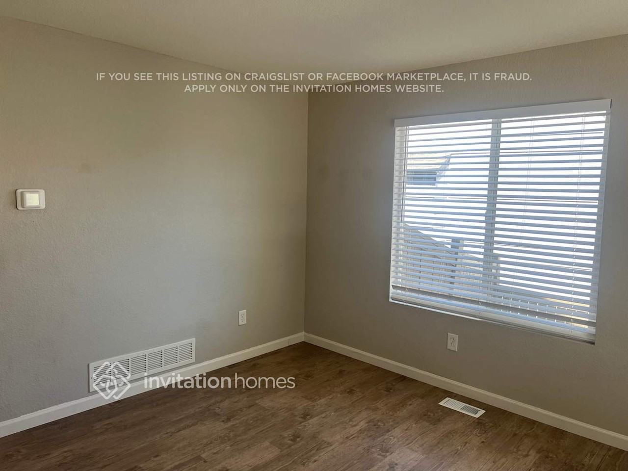 3289 Blue Grass Cir - Photo 3 of 12