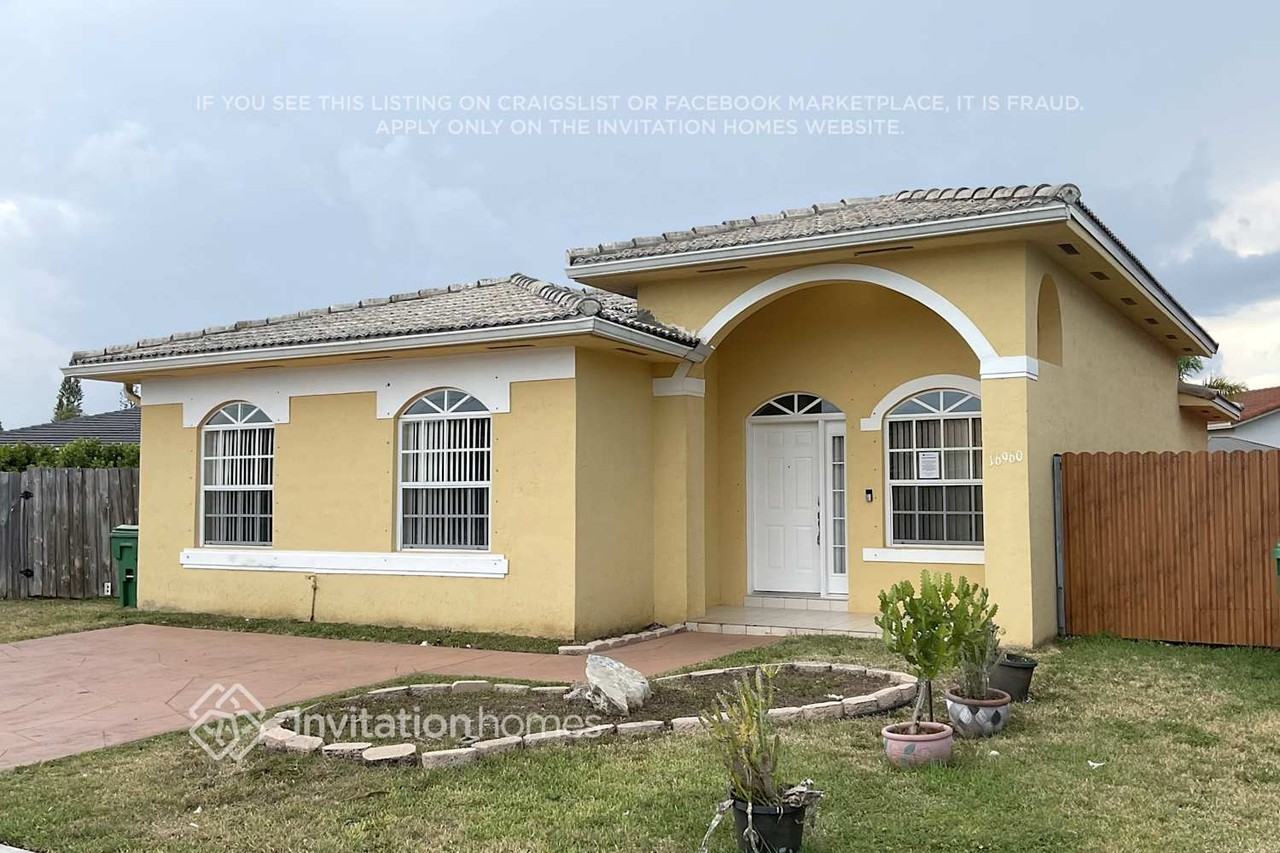 16960 Sw 141st Ave - Photo 2 of 18