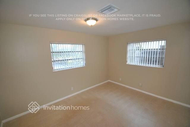 1612 Nw 5th St - Photo 7 of 10
