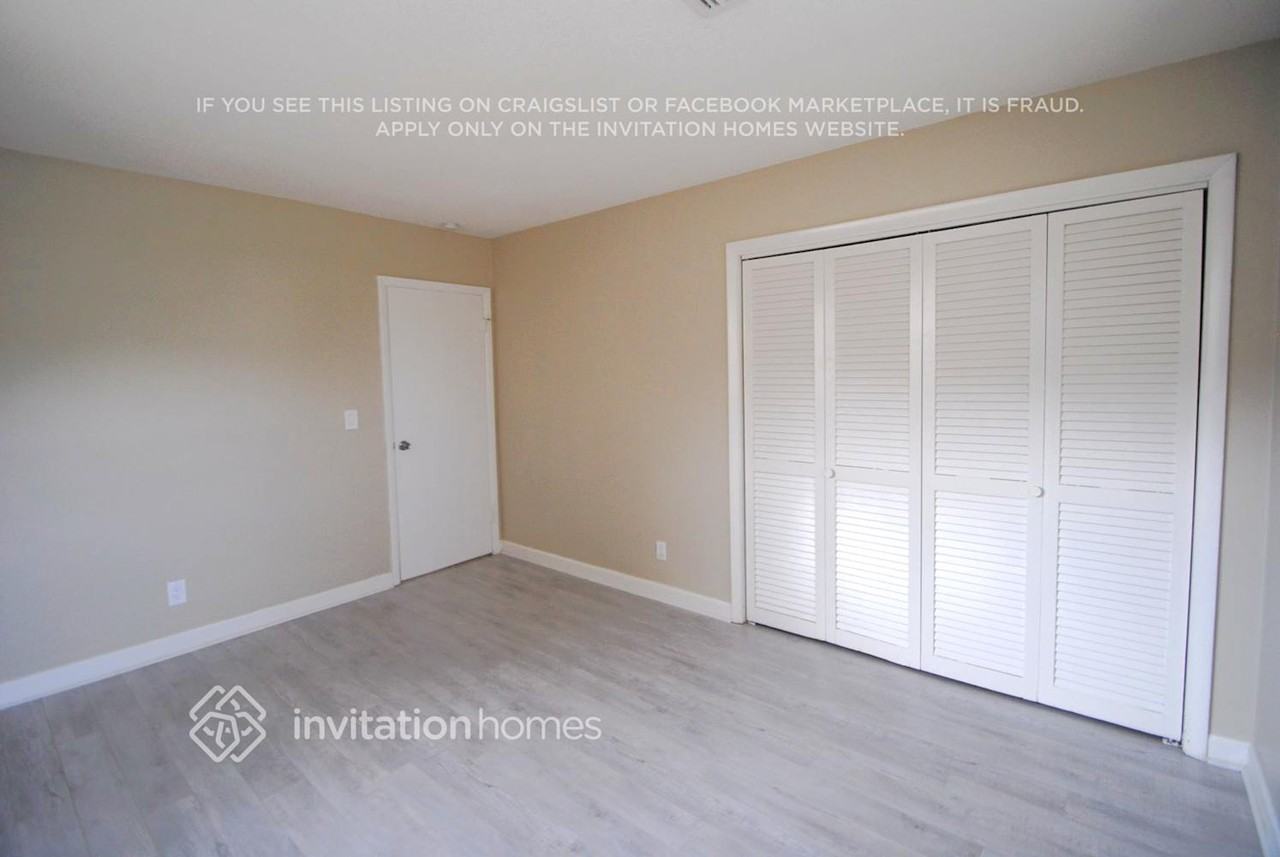 1810 N 47th Ave - Photo 6 of 10