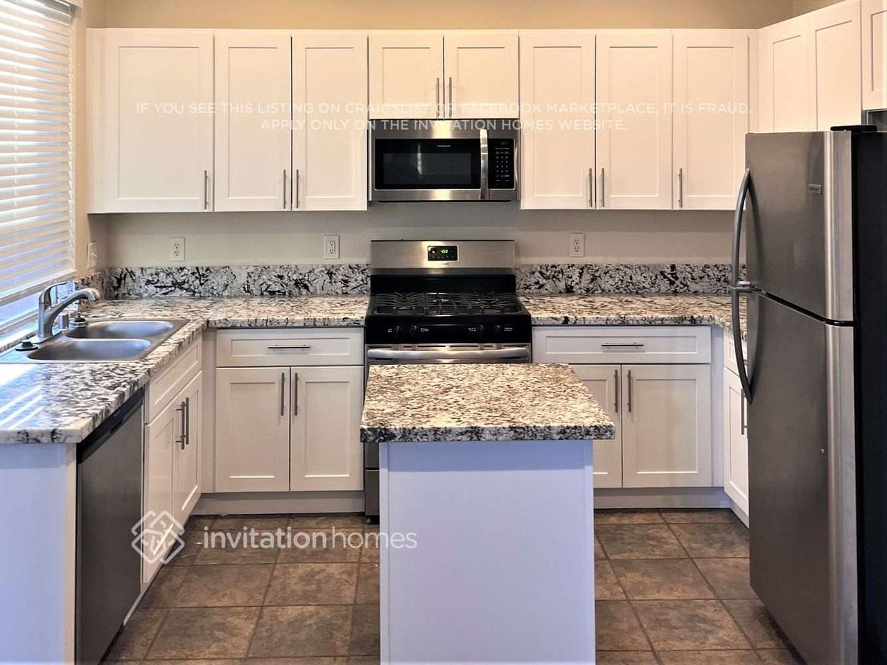 7563 Fairland Ct - Photo 3 of 20
