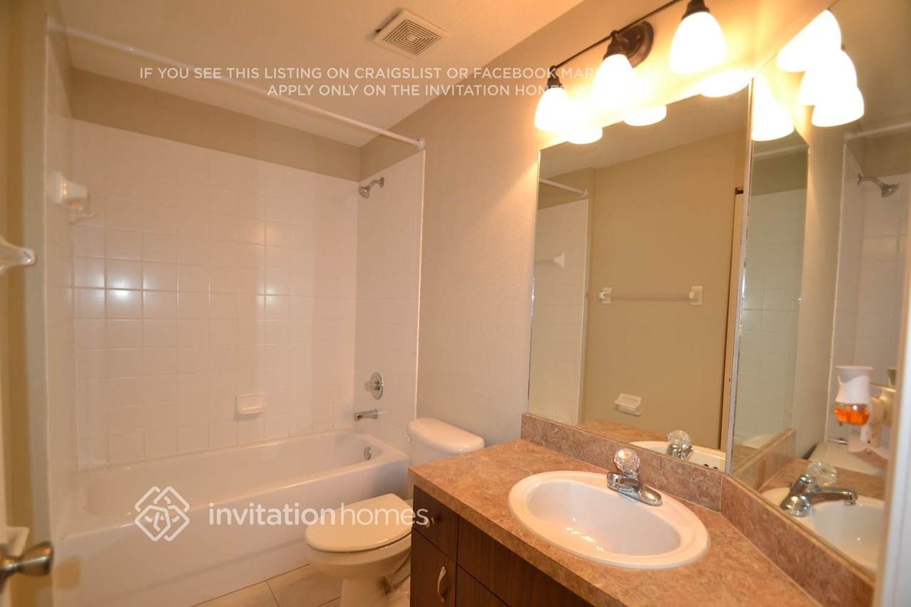 1305 Bayou Pass Dr - Photo 3 of 7