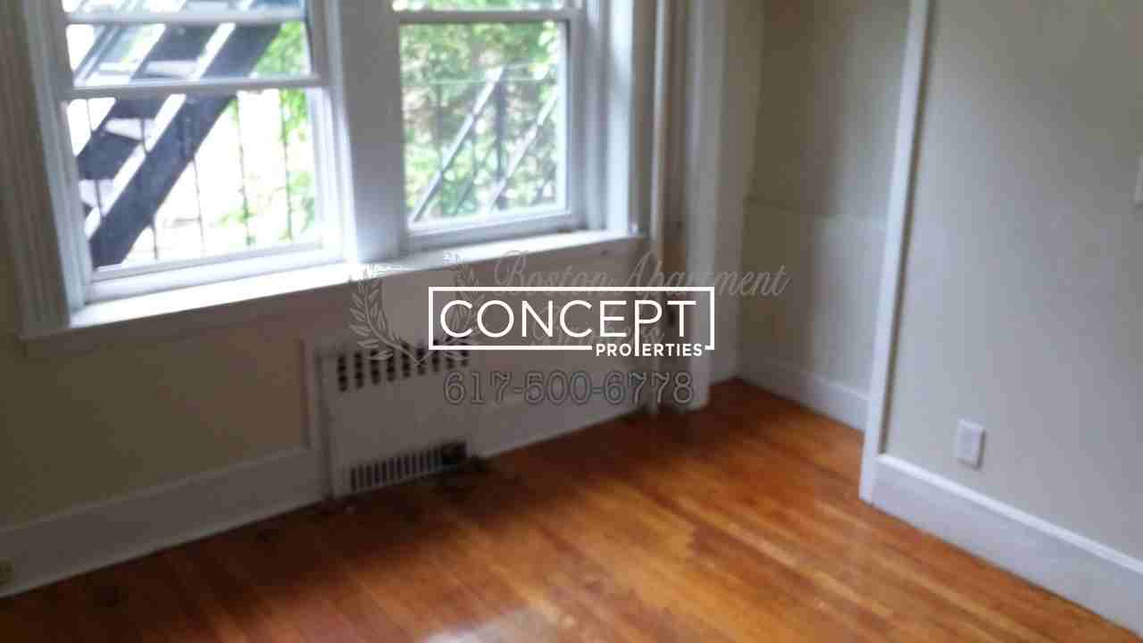 107 Gordon St #7 - Photo 3 of 7