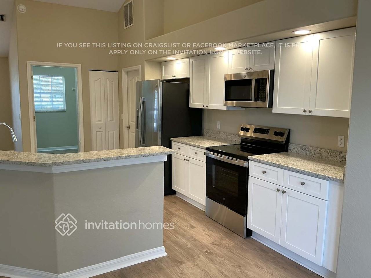 423 Azure Rd - Photo 4 of 13