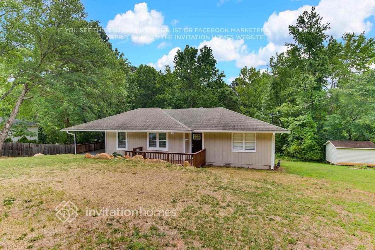 2976 Flowers Dr - Photo 2 of 26