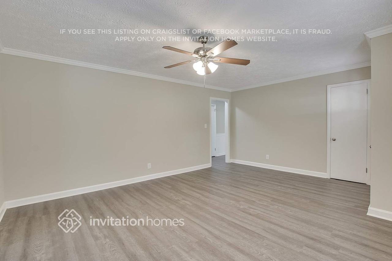 2976 Flowers Dr - Photo 7 of 26