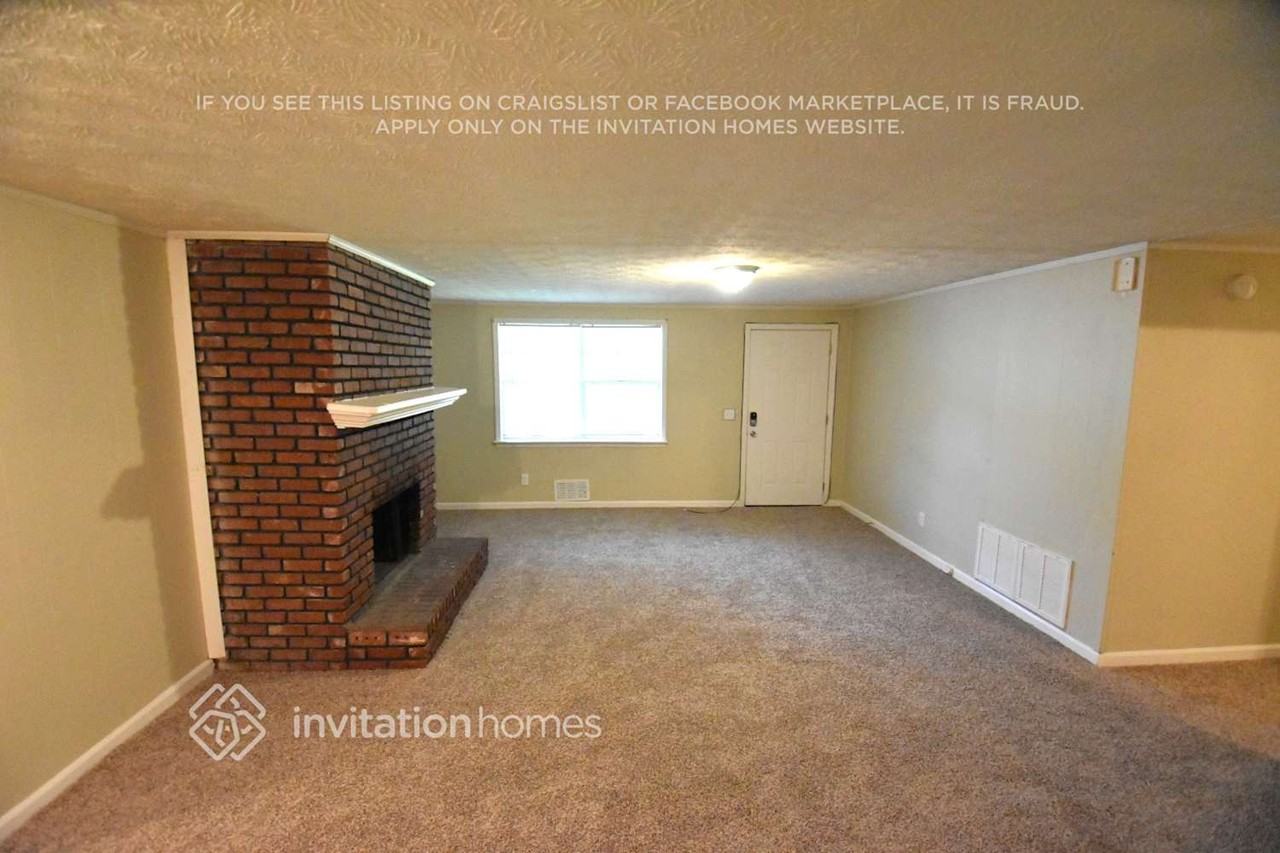 4021 Nations Dr - Photo 2 of 10