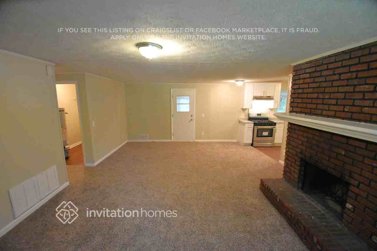 4021 Nations Dr - Photo 3 of 10