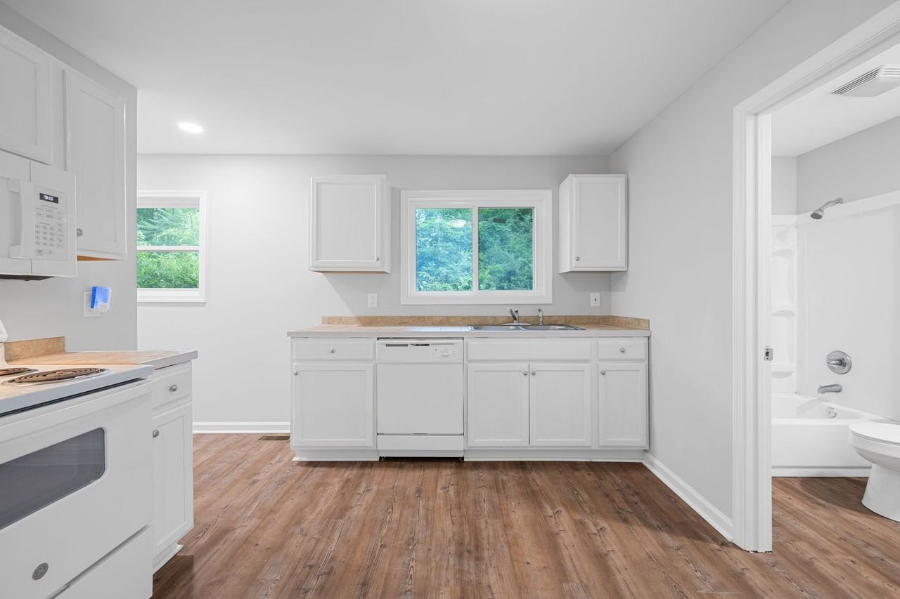 1317 Mayfield Ln #A - Photo 4 of 20