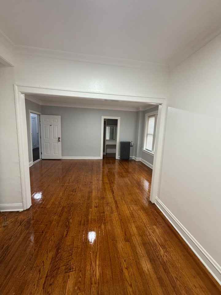 6720 S Jeffery - Photo 3 of 13