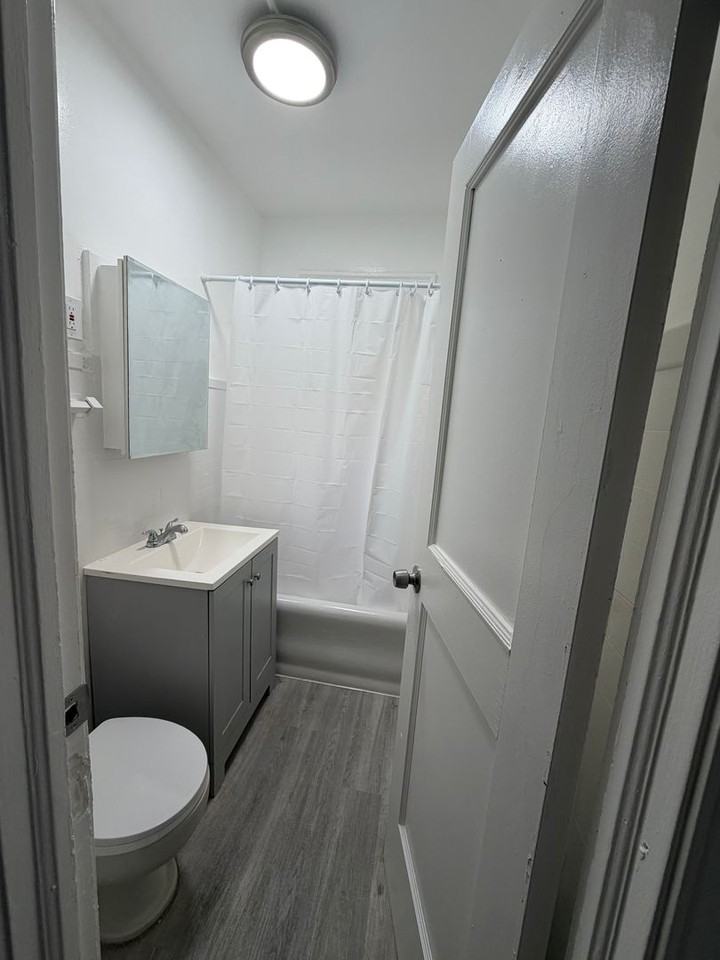 6720 S Jeffery - Photo 5 of 13