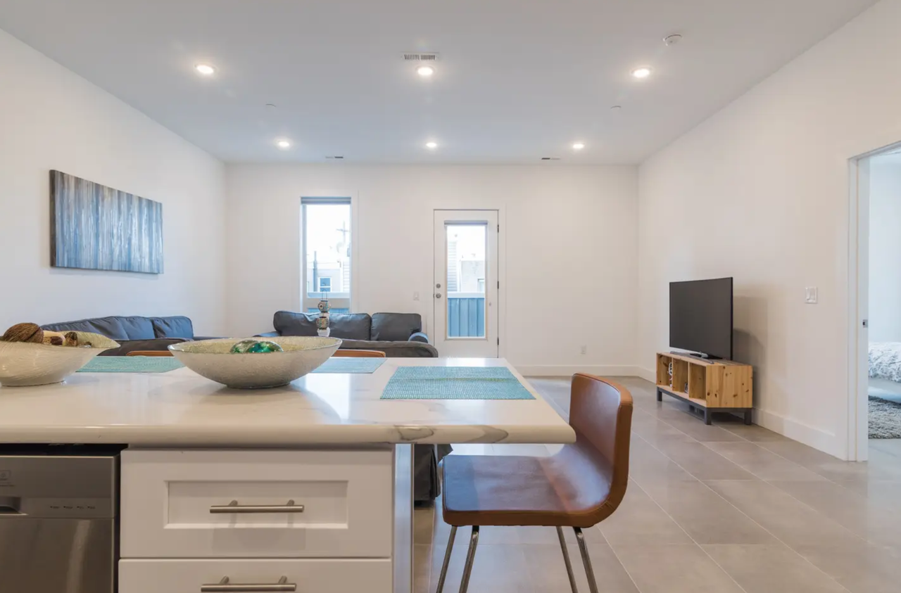 1254 Point Breeze AvenueUnit A #A - Photo 5 of 11
