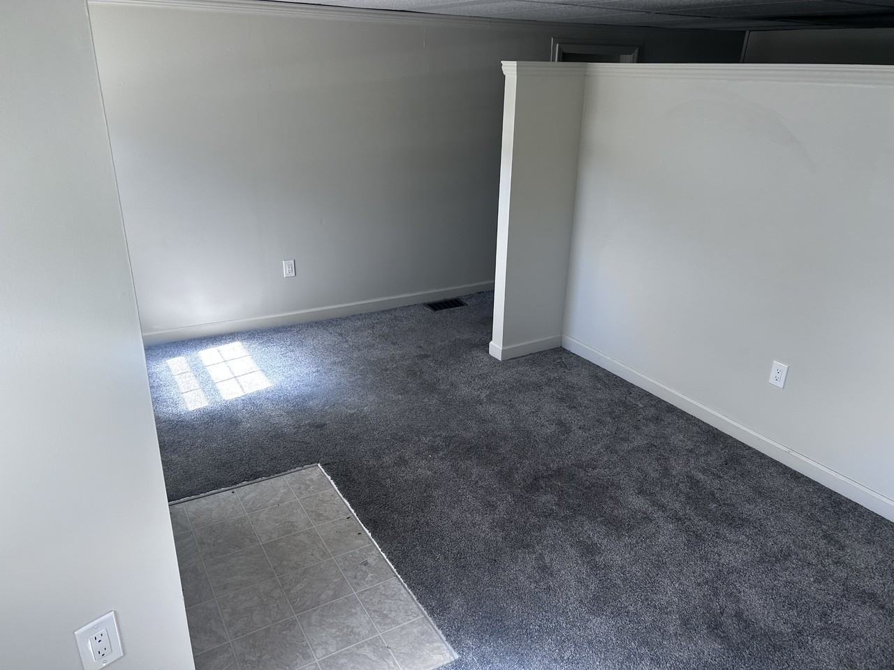 335 S Wood St #2 - Photo 4 of 9
