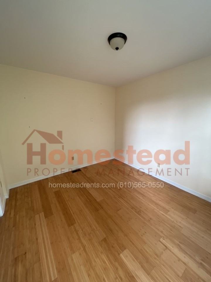 761 S 3rd St #3 - Photo 4 of 8