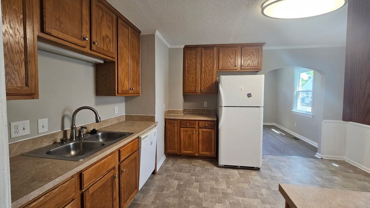 24 Cavalier Rd #1 - Photo 2 of 15