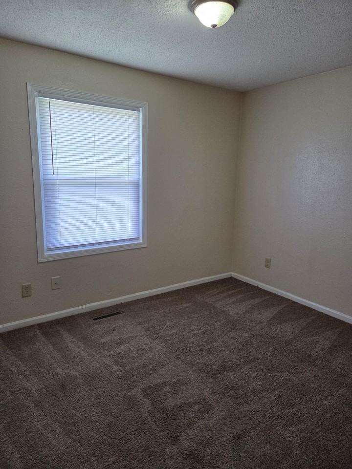 1931 Morgan Ave N #1 - Photo 6 of 22