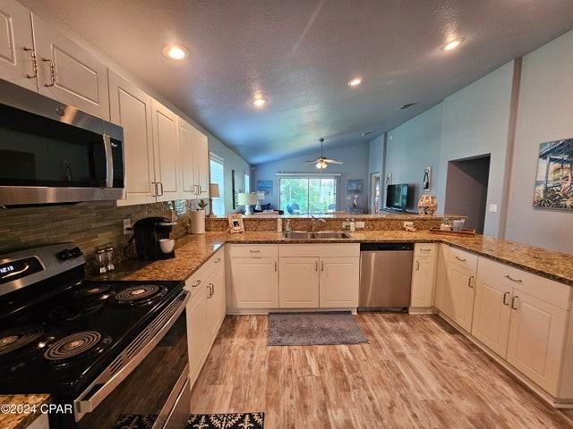 203 Brunswick Blvd #1 - Photo 3 of 25