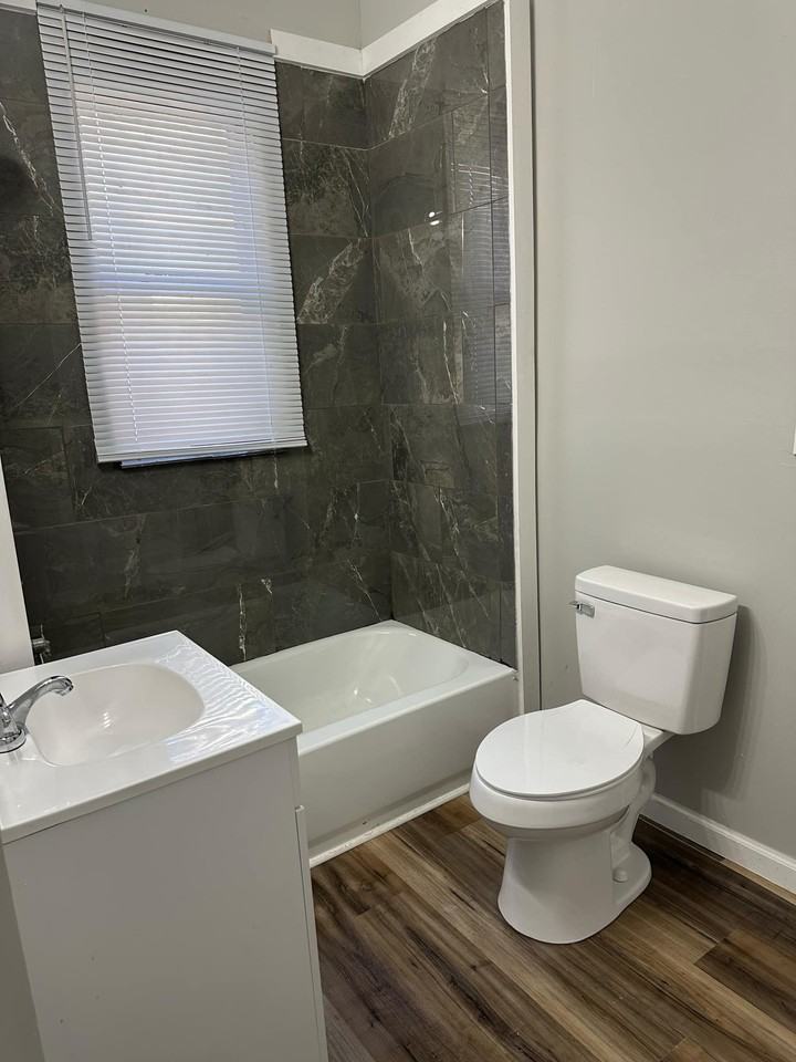 661 Cecil Ave #1 - Photo 6 of 11