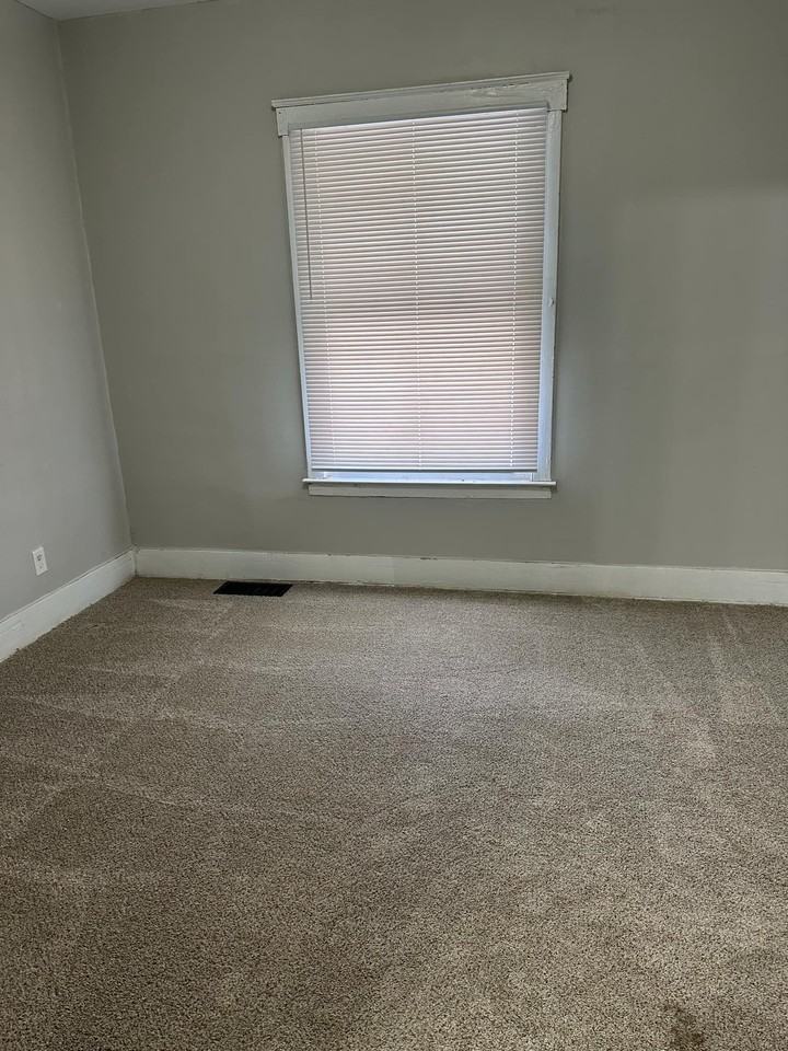 661 Cecil Ave #1 - Photo 7 of 11