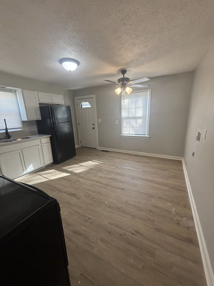 4009 Beaver St #1 - Photo 6 of 16