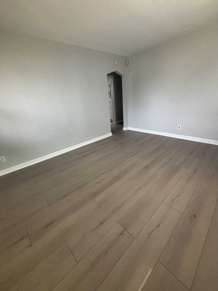 3655 Parthenia Ave #1 - Photo 2 of 10