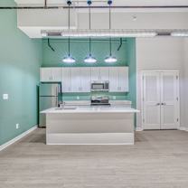 923 S East Ave - Photo 1 of 1