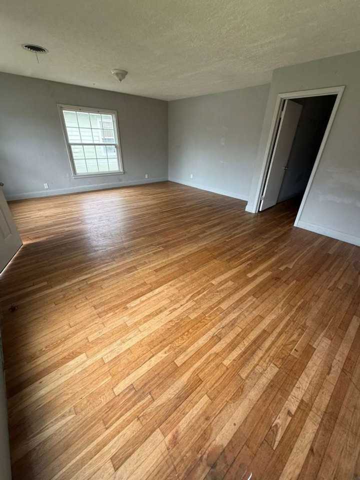 1417 Church St - Photo 3 of 9