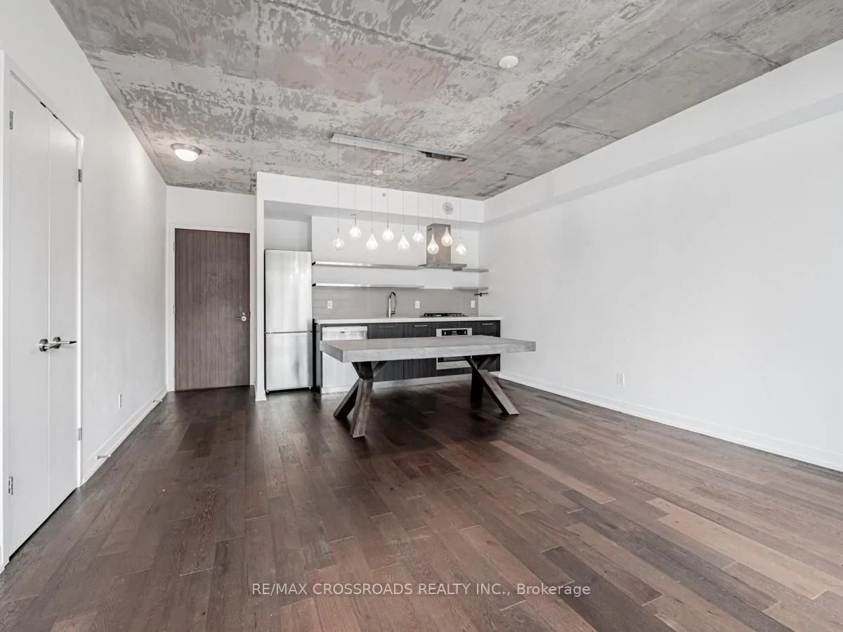 560 King Street West - Photo 3