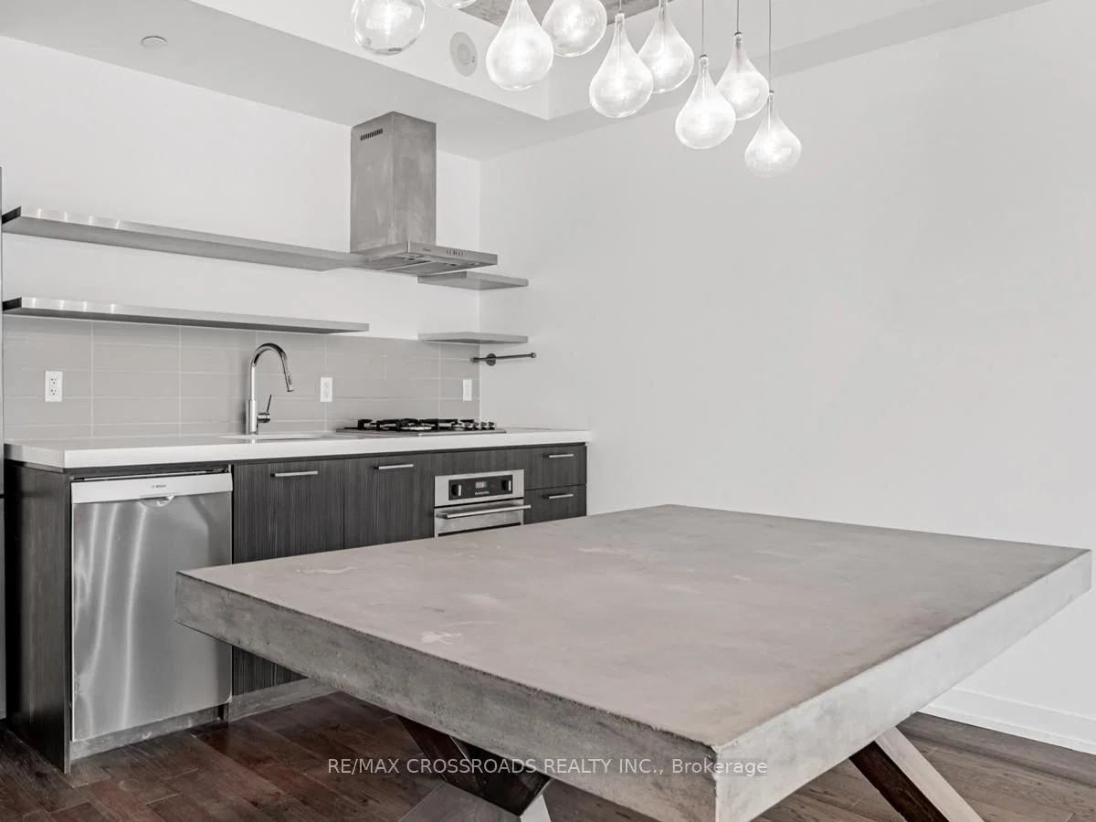 560 King Street West - Photo 6