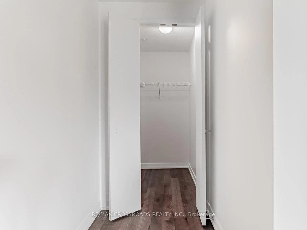 560 King Street West - Photo 17