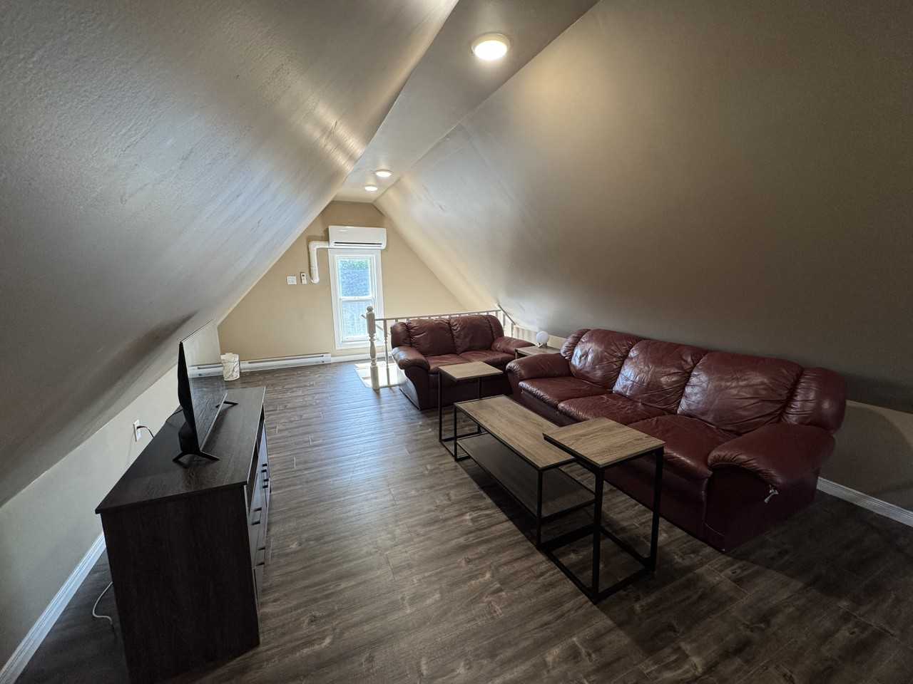 318 Main St #G - Photo 5 of 19