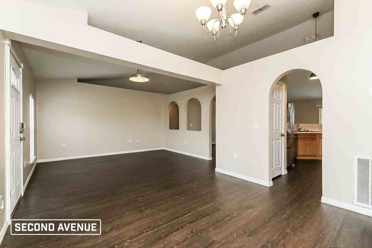 3241 Bluestone Ave - Photo 6 of 14
