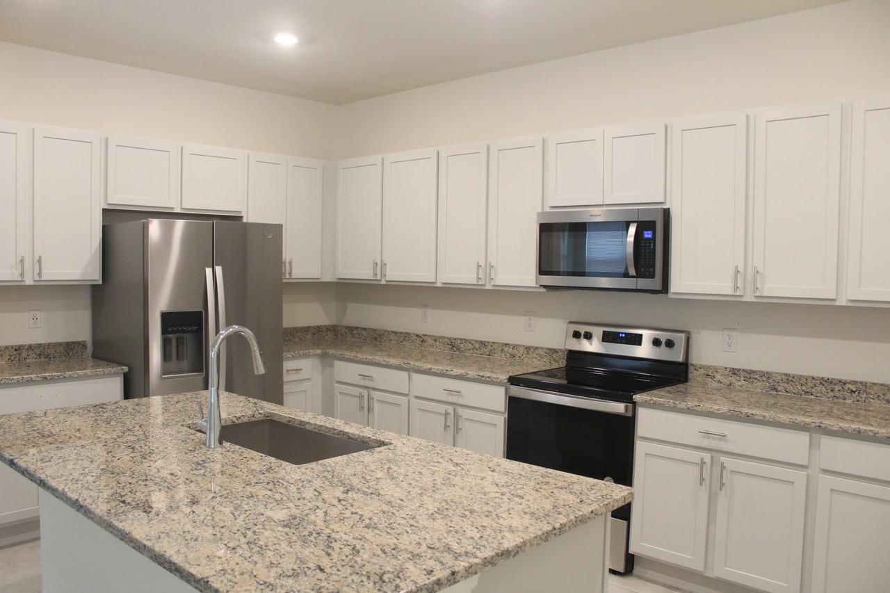 9023 Hooton Way - Photo 4 of 23