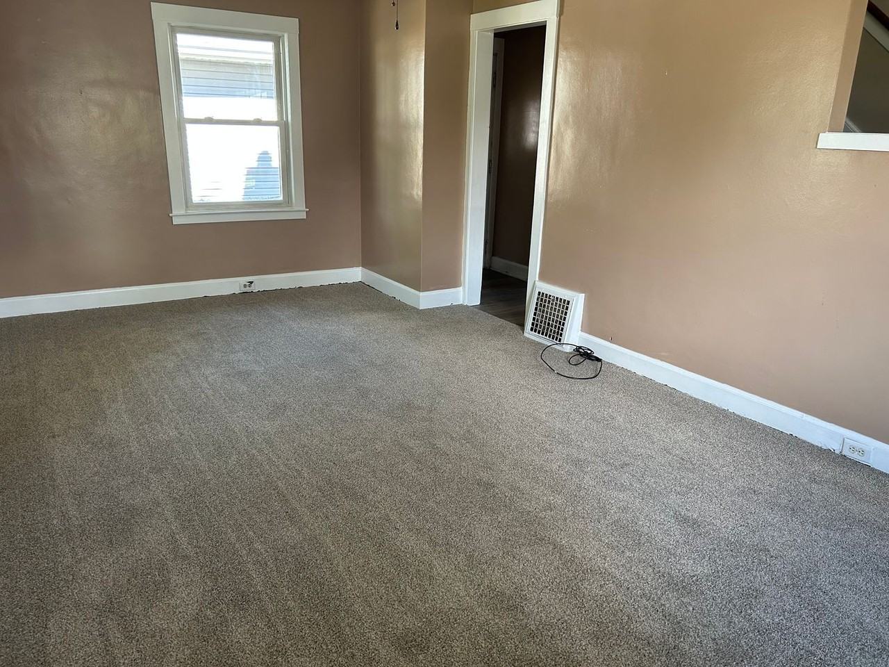 3200 16th Ave - Photo 6 of 13