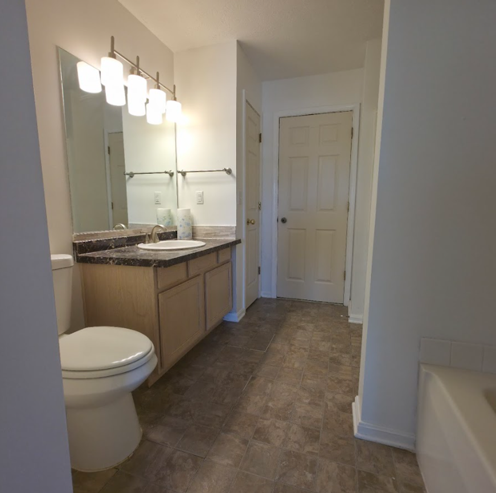 8114 Chester Pkwy - Photo 6 of 22