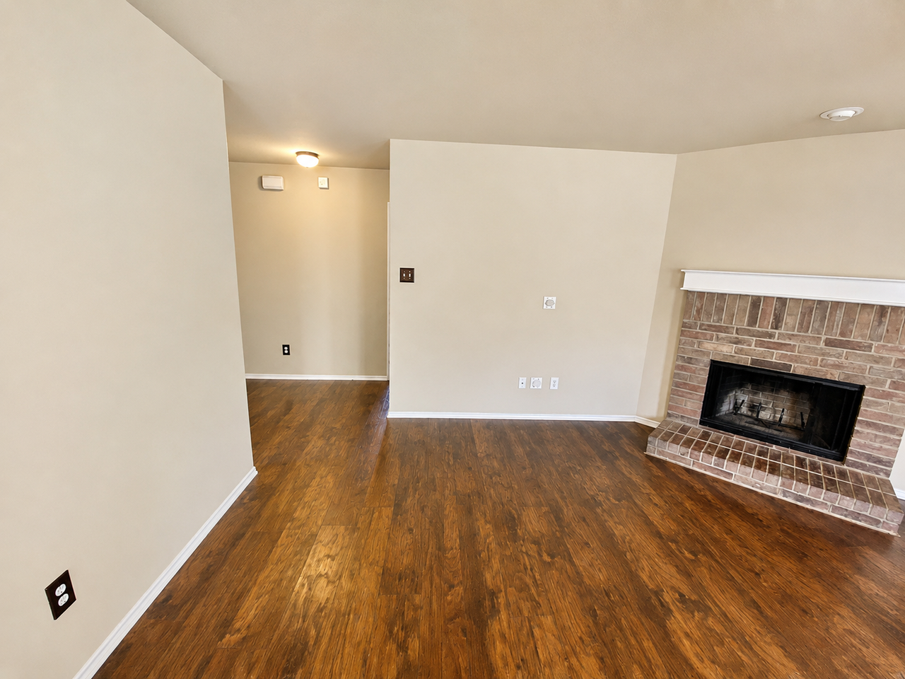 1921 Nightingale Dr - Photo 7 of 29