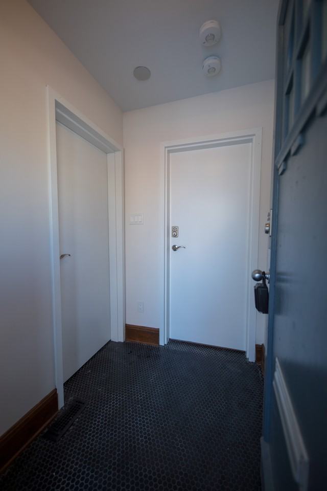 856 Bronson Ave - Photo 5 of 50