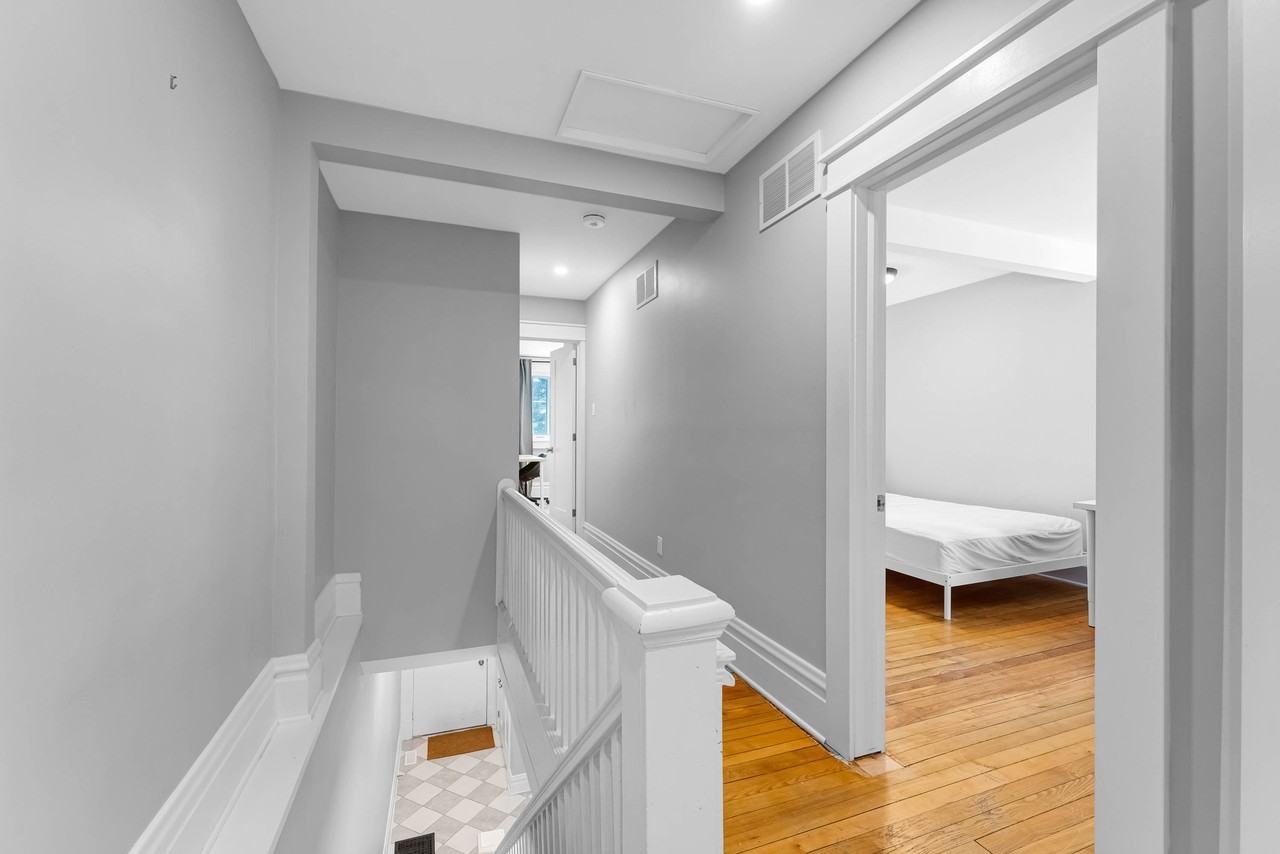 117 Hopewell Ave - Photo 7 of 37
