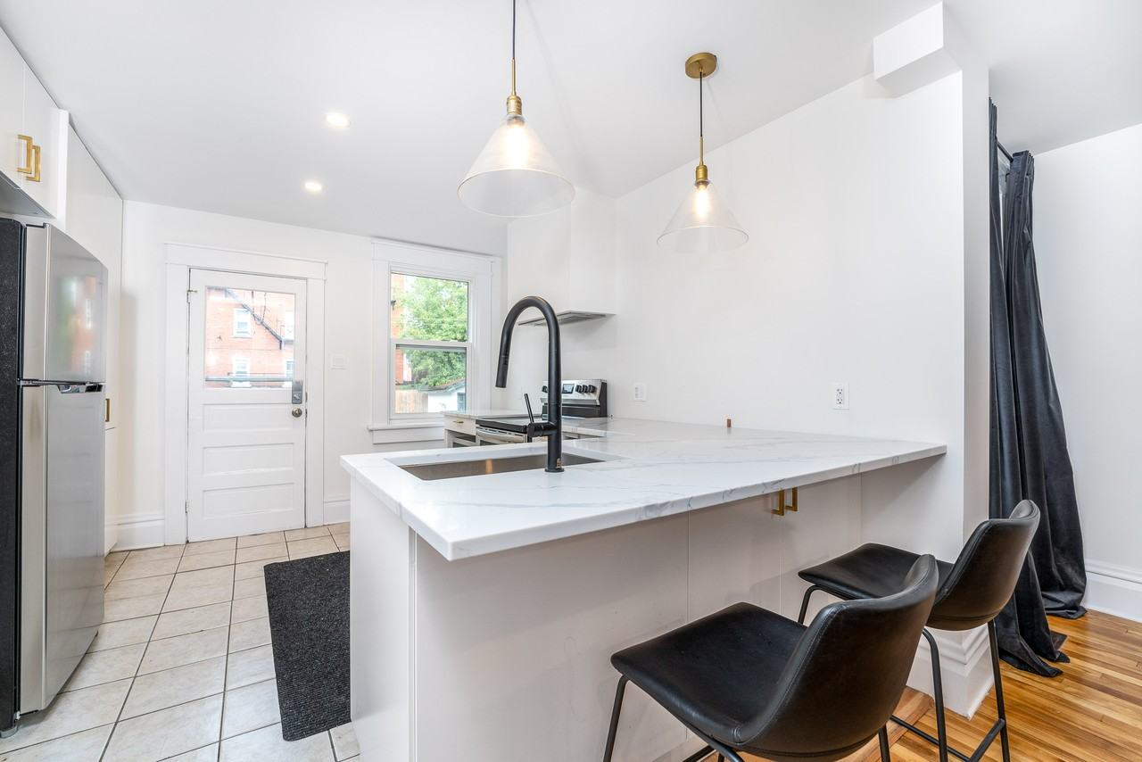 119 Hopewell Ave - Photo 2 of 44
