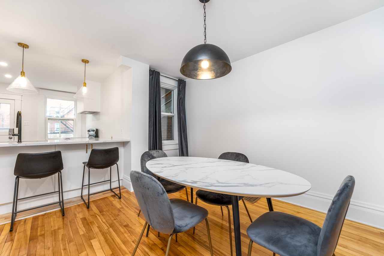 119 Hopewell Ave - Photo 4 of 44