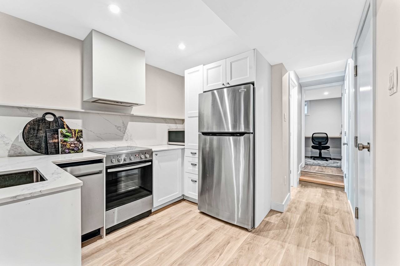 119 Hopewell Ave - Photo 7 of 44